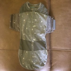 Happiest Baby SNOO Sleep Sack Small EUC